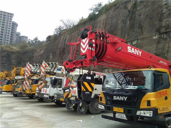 兴义市吊车出租按什么计费？台班费、单次费、里程费怎么算？